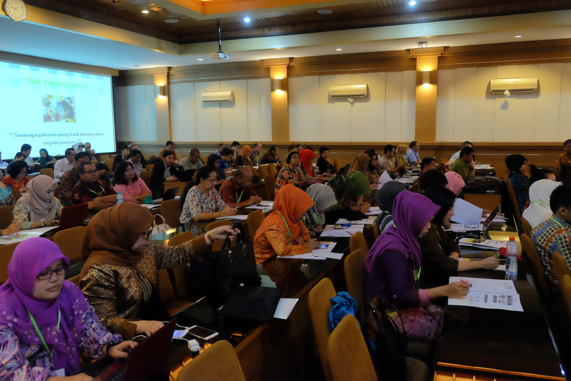 Seminar Nasional Pendidikan Vokasi Indonesia “Membangun Penelitian ...